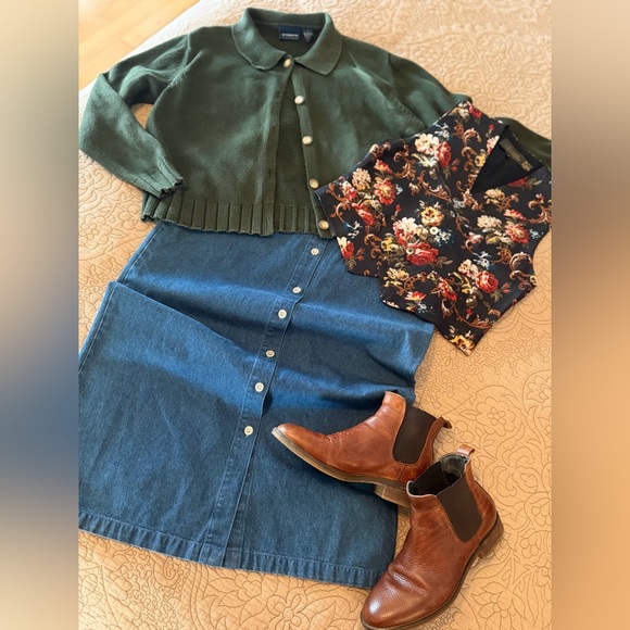 Vintage Classiques For Nordstrom Black Floral 100% Silk Button-Up Vest, Size S - Picture 11 of 11